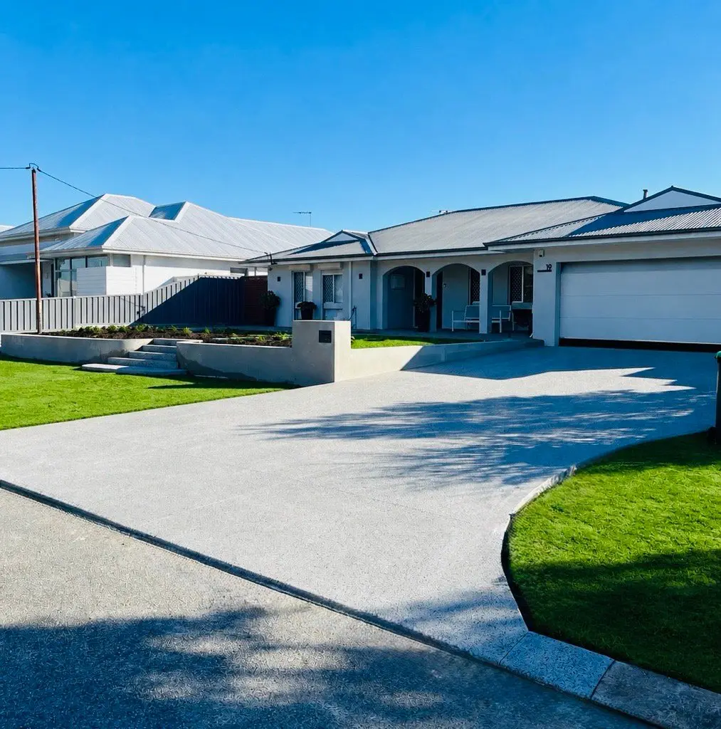 Banksia exposed aggregate driveway and crossover